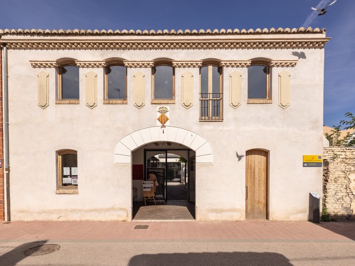 EDIFICIO ESCORXADOR. CABAÑAL