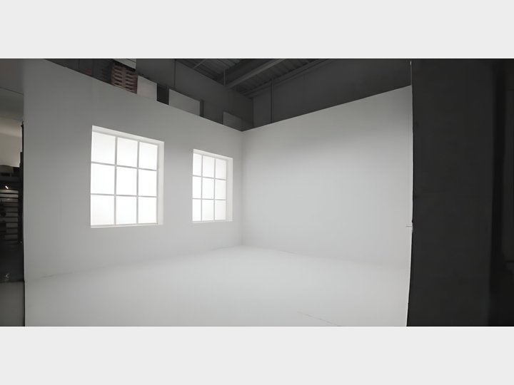 LLUM STUDIOS