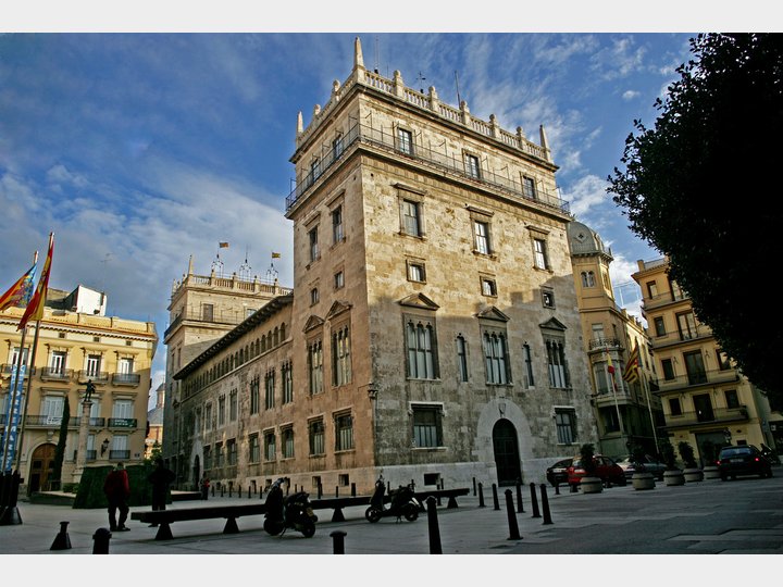 Plaza de Manises. Ciutat Vella