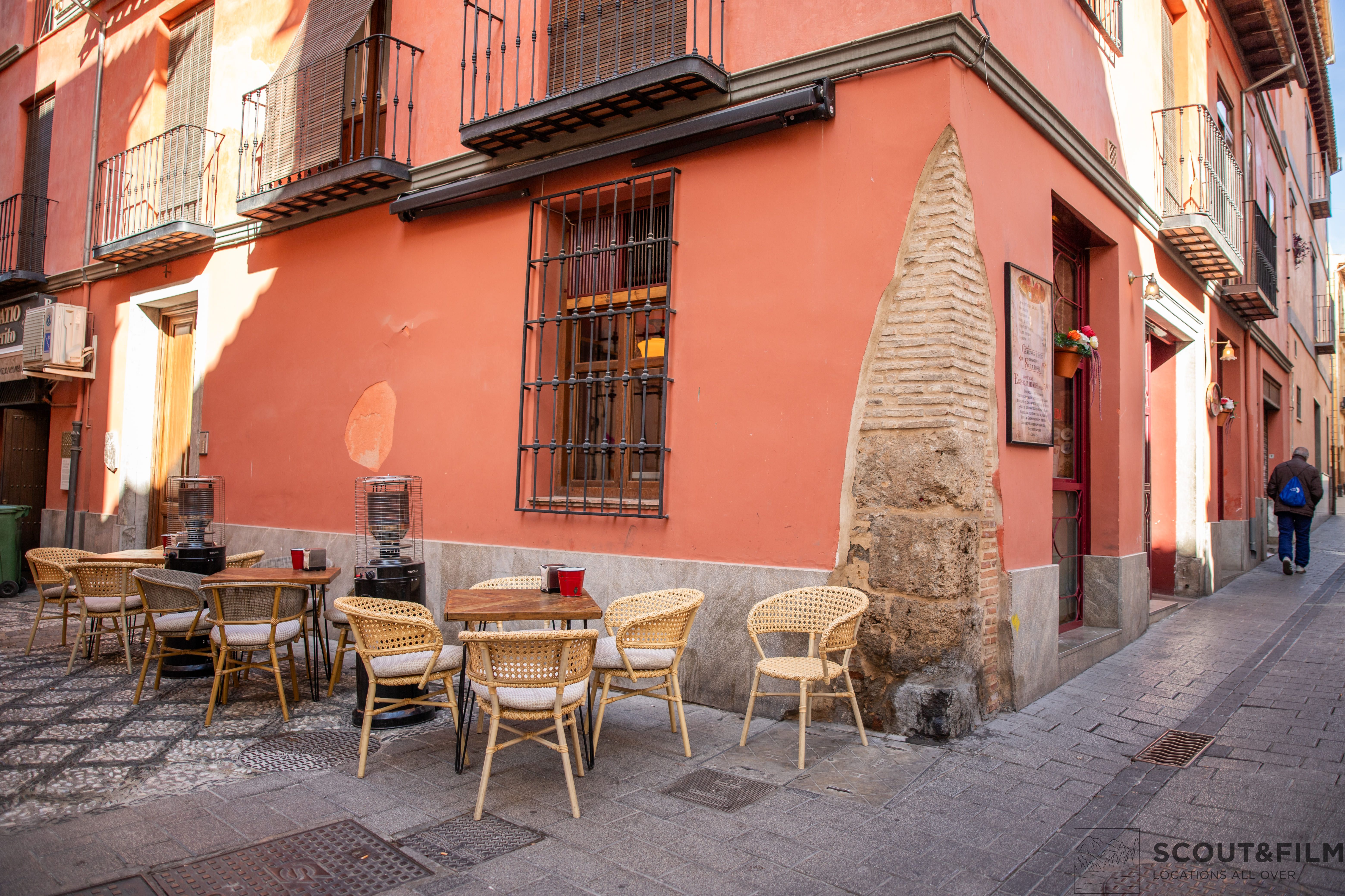 TABERNA LA DISTINGUIDA - GRANADA