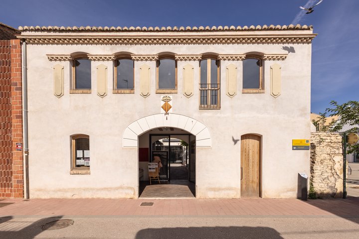 EDIFICIO ESCORXADOR. CABAÑAL