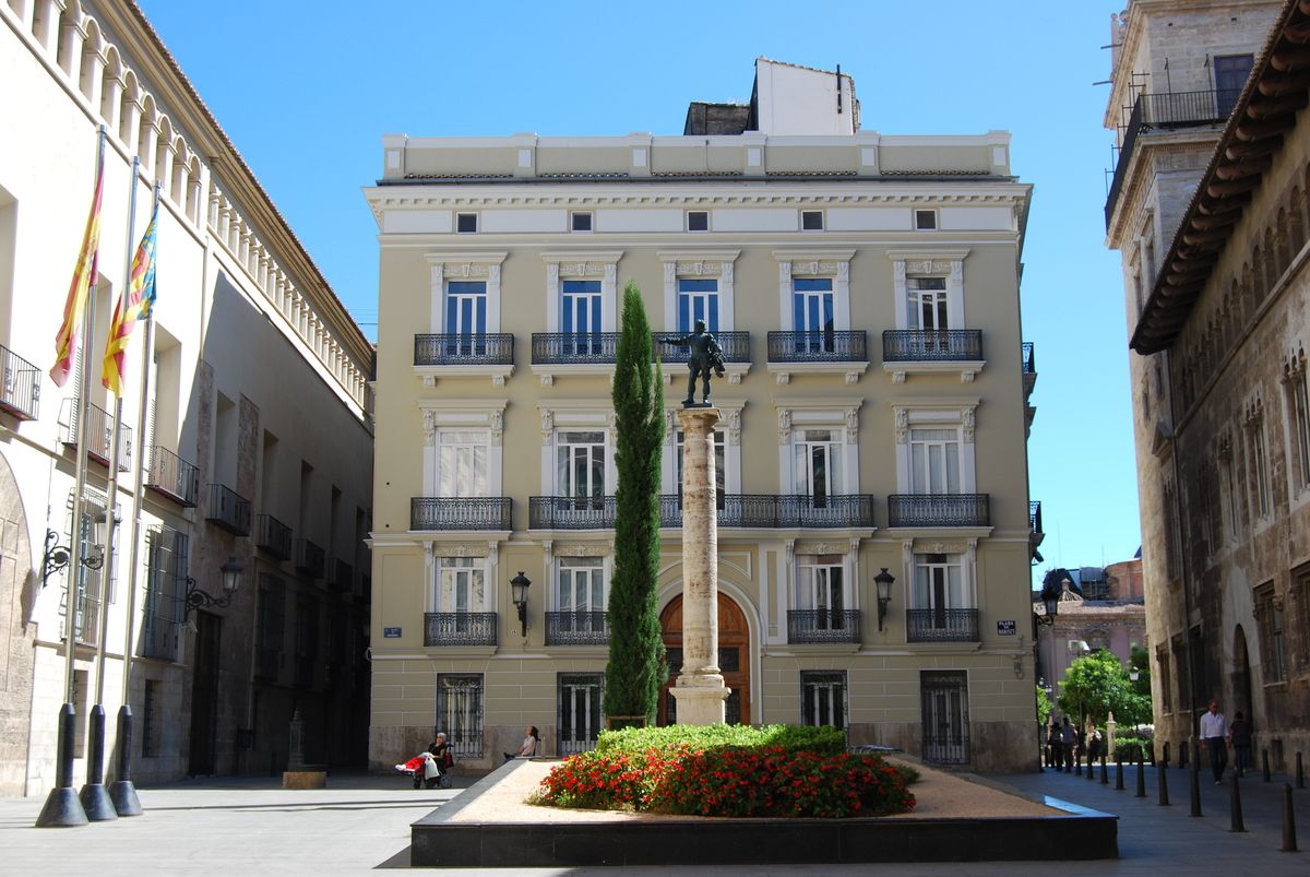 Plaza de Manises. Ciutat Vella