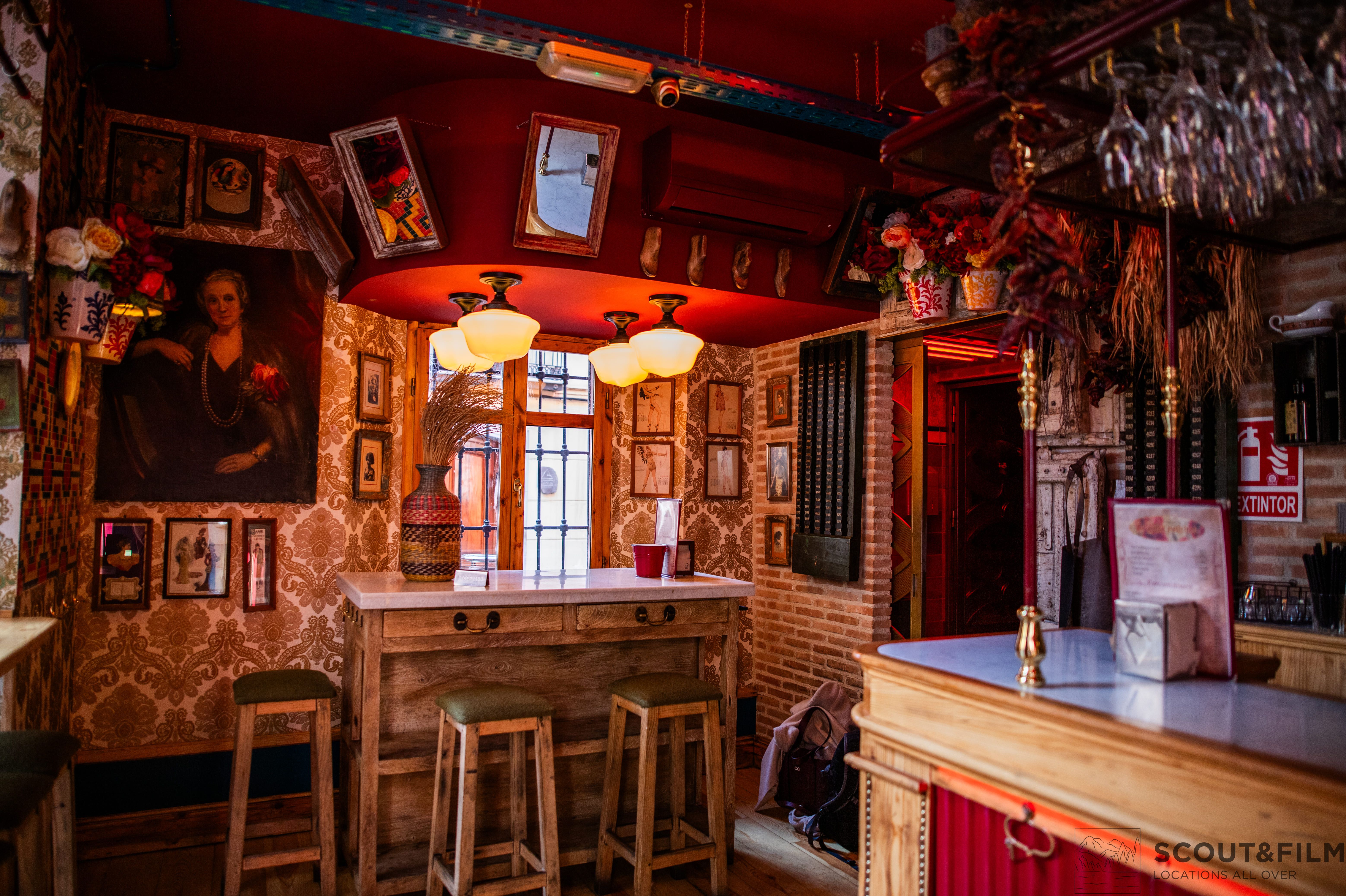 TABERNA LA DISTINGUIDA - GRANADA