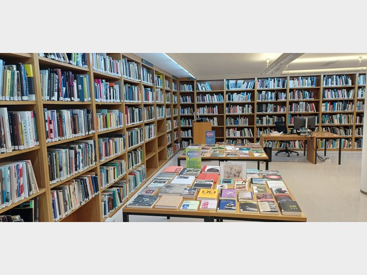 IVAM Biblioteca