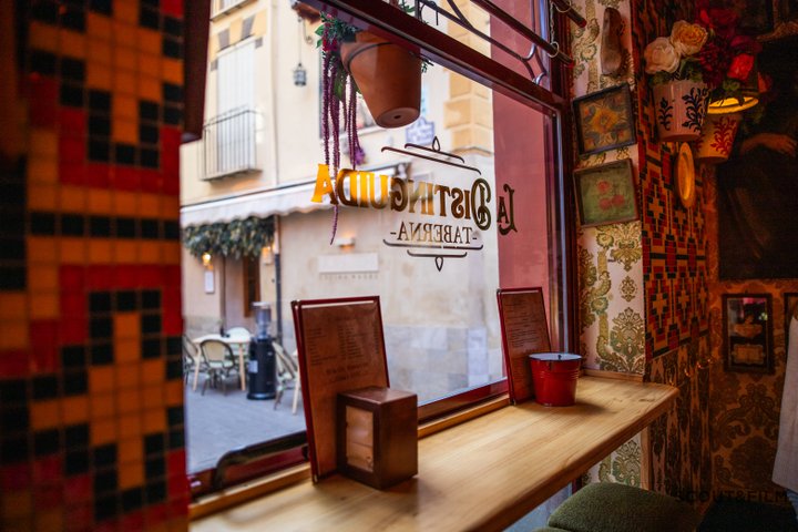 TABERNA LA DISTINGUIDA - GRANADA