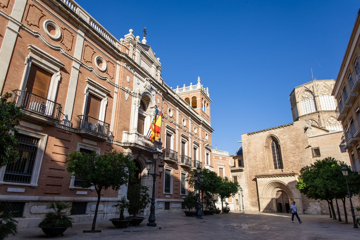 Plaza del arzobispo. Ciutat Vella