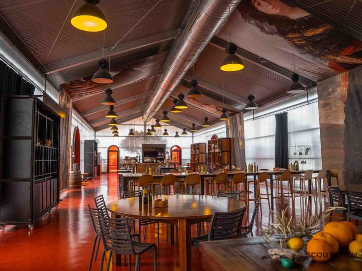 LA ALMAZARA - GREENHOUSE Y PARKING