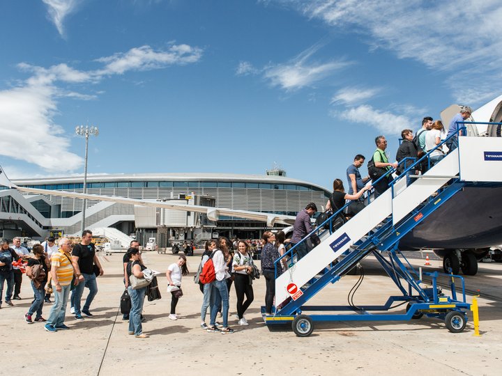AEROPUERTO. MANISES
