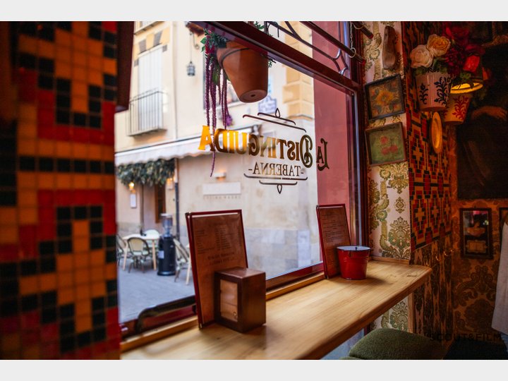 TABERNA LA DISTINGUIDA - GRANADA