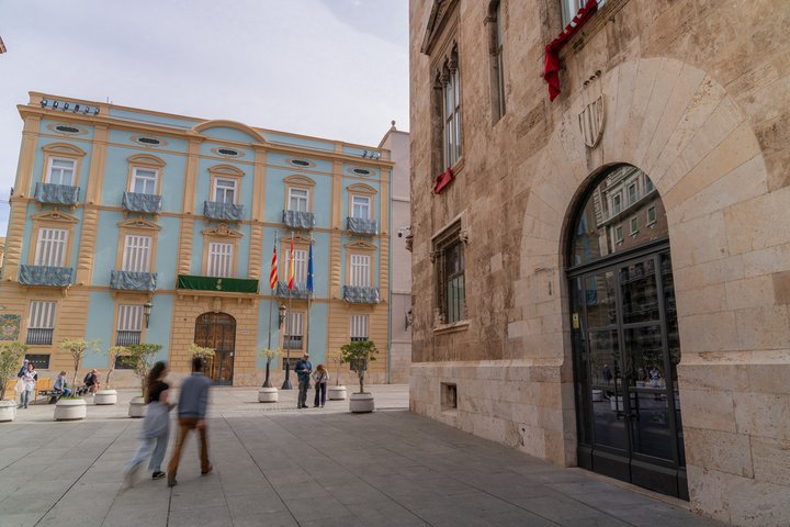 Plaza de Manises. Ciutat Vella