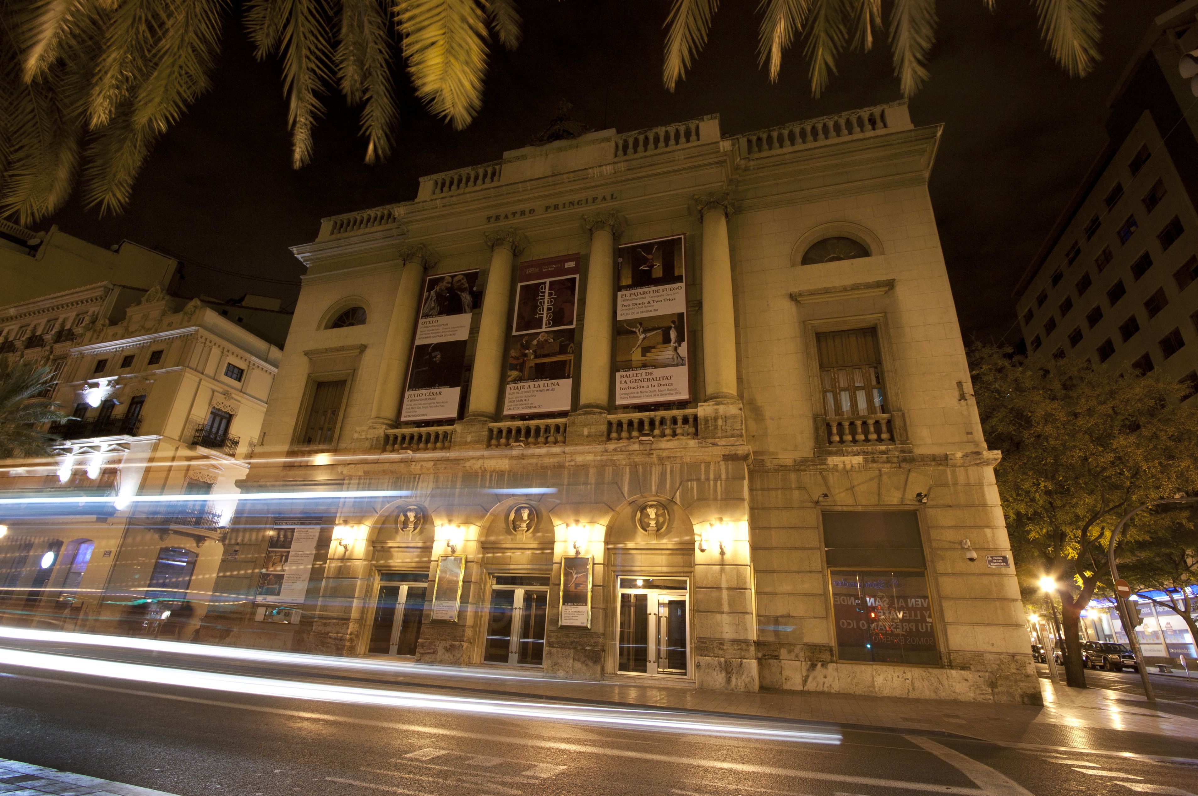 TEATRO PRINCIPAL. CIUTAT VELLA