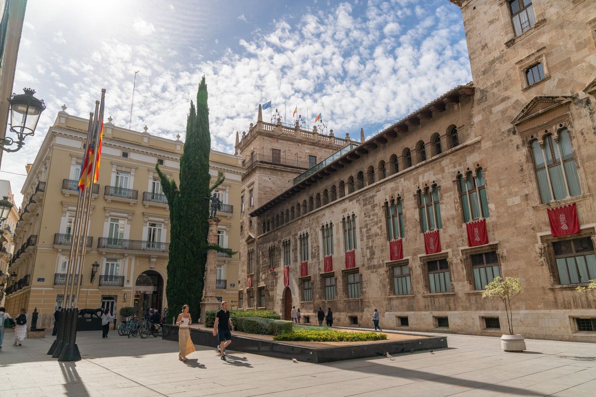 Plaza de Manises. Ciutat Vella
