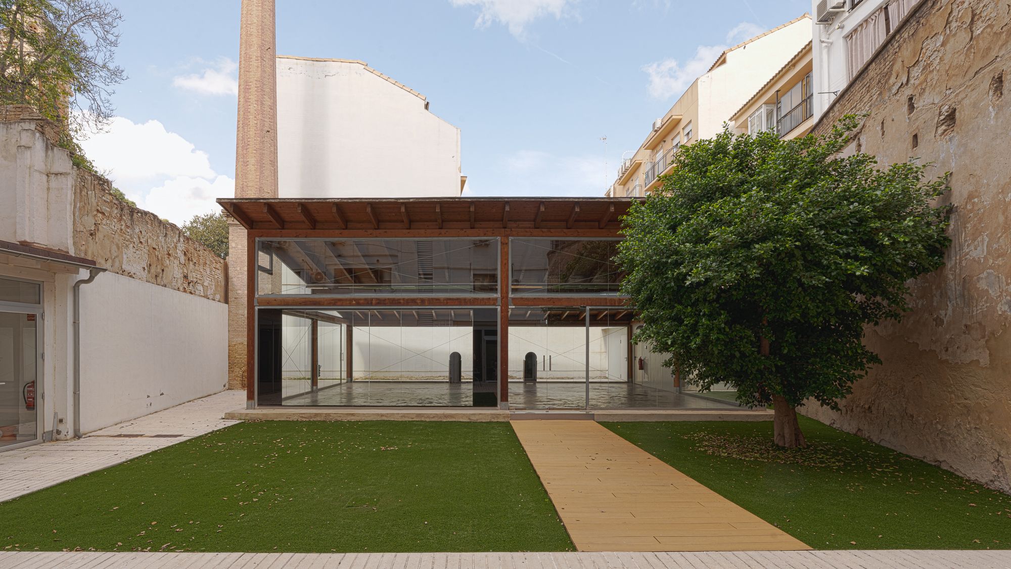 Espacio La Chimenea. Extramurs