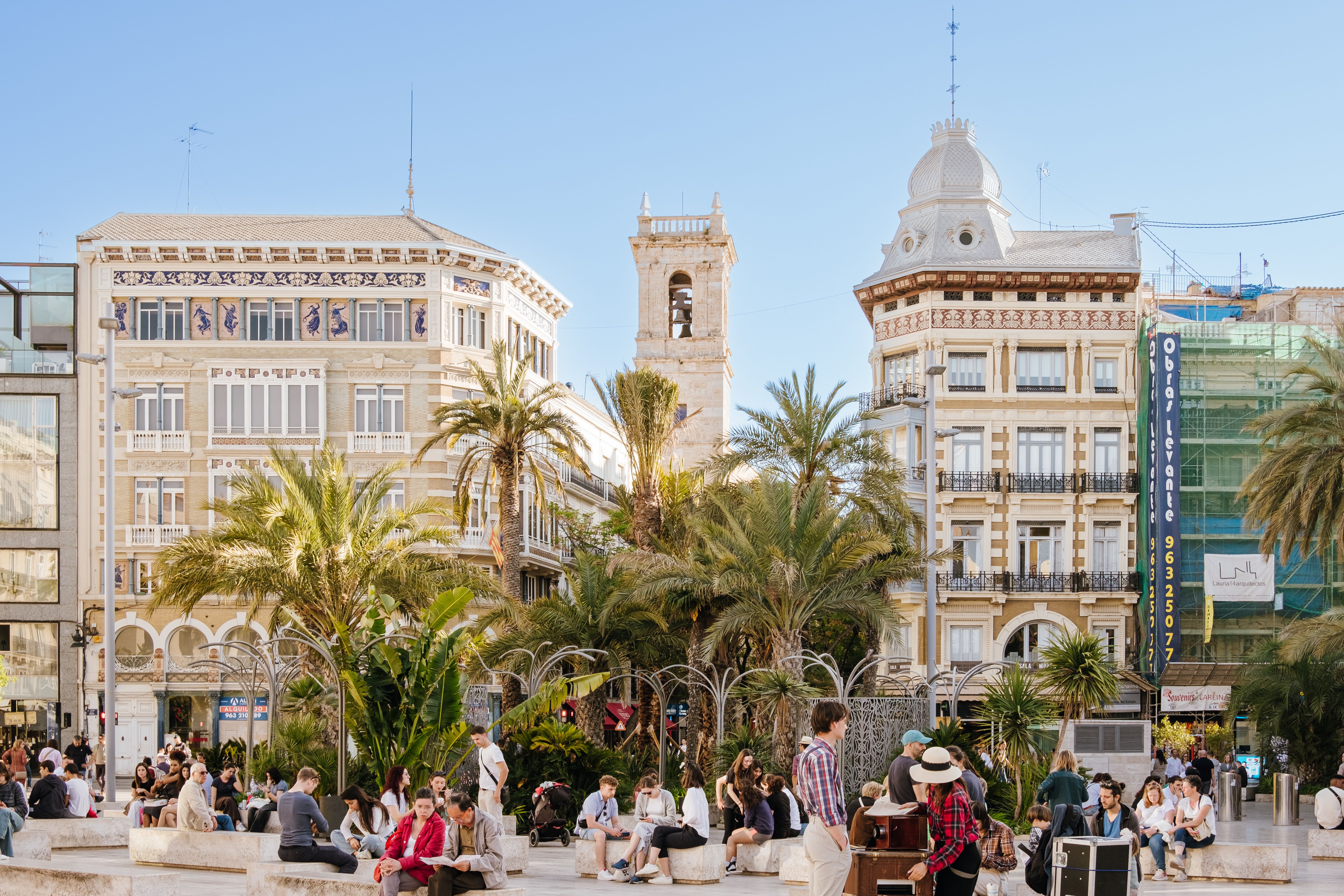 PLAZA DE LA REINA. CIUTAT VELLA