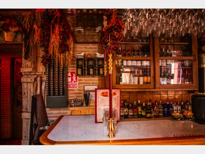 TABERNA LA DISTINGUIDA - GRANADA