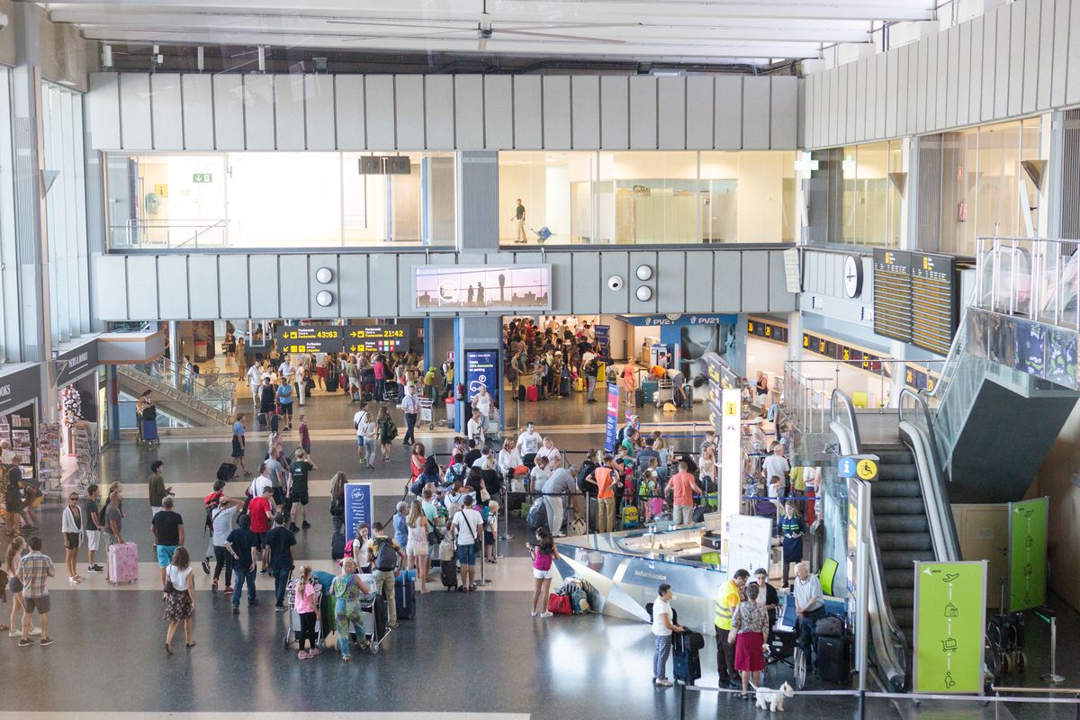 AEROPUERTO. MANISES