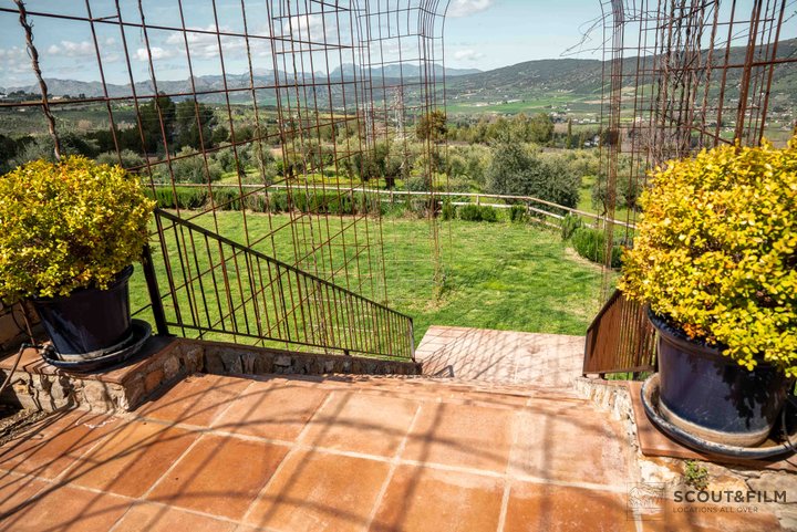 LA ALMAZARA - FINCA RURAL