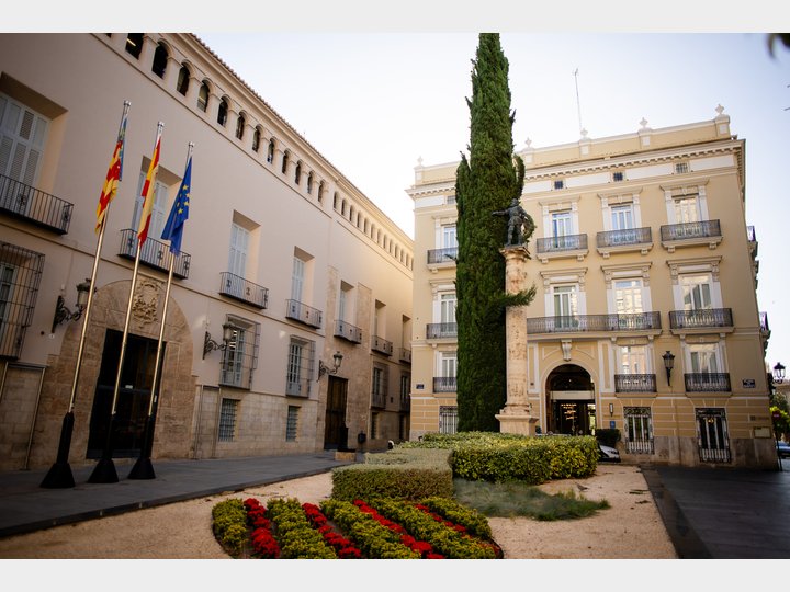 Plaza de Manises. Ciutat Vella
