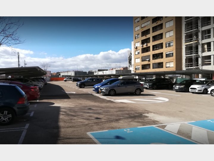 PARKING BAILÉN AVE