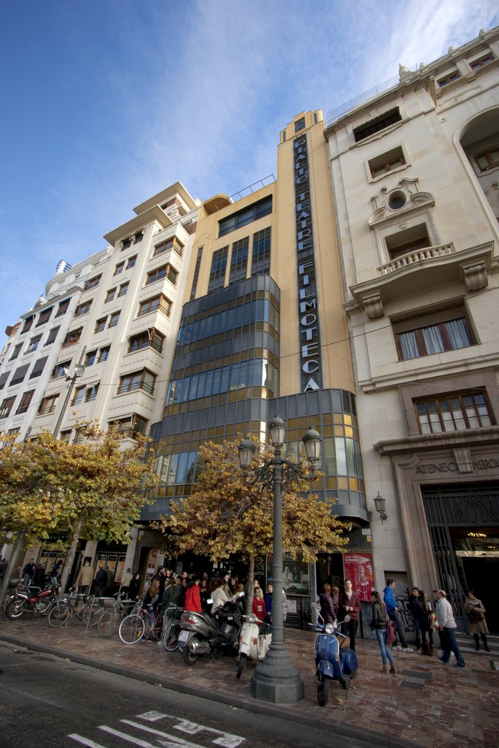 TEATRO RIALTO. CIUTAT VELLA
