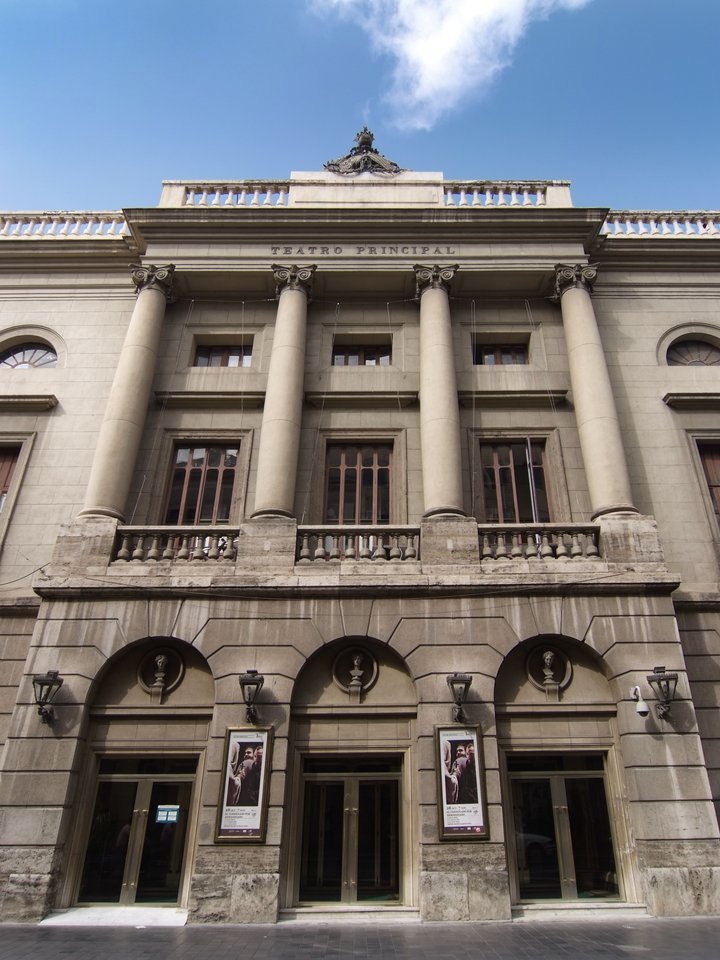 TEATRO PRINCIPAL. CIUTAT VELLA