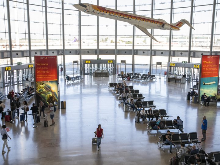 AEROPUERTO. MANISES