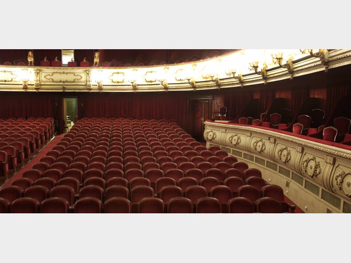 TEATRO PRINCIPAL. CIUTAT VELLA