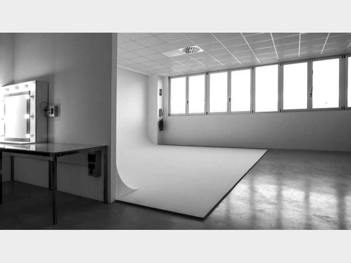LLUM STUDIOS