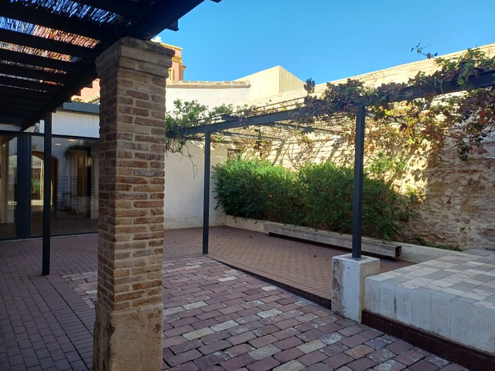 EDIFICIO ESCORXADOR. CABAÑAL