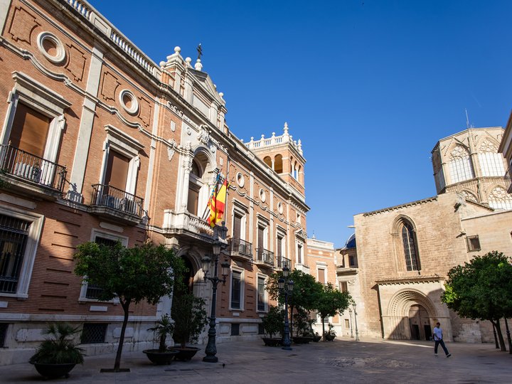 Plaza del arzobispo. Ciutat Vella