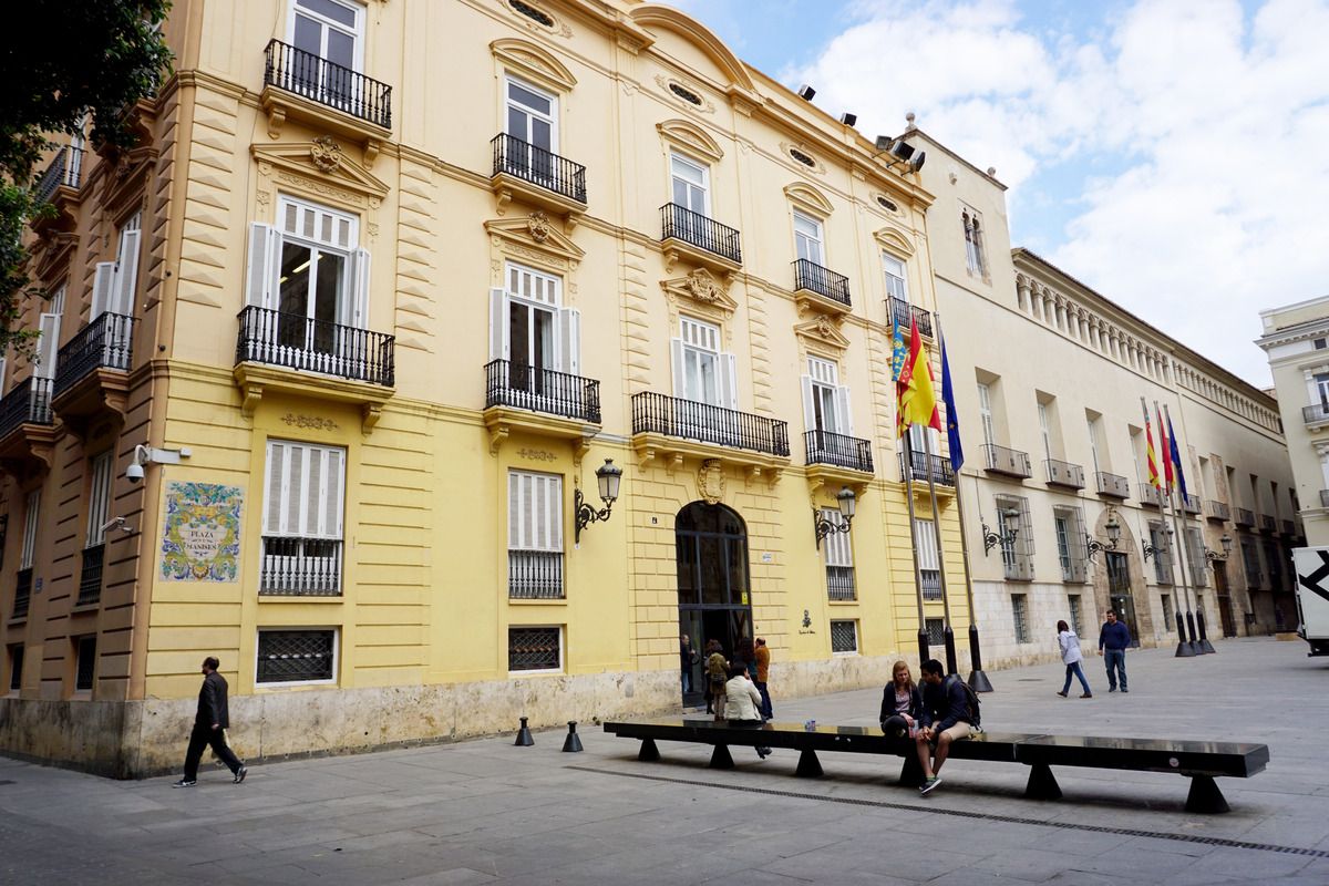 Plaza de Manises. Ciutat Vella