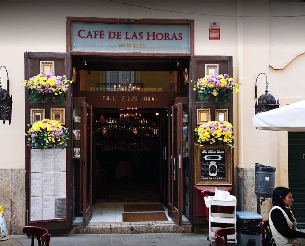 CAFÉ DE LAS HORAS