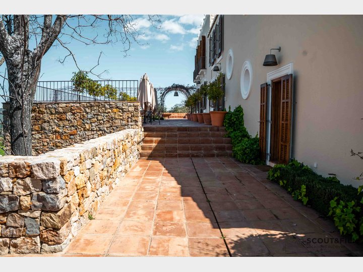 LA ALMAZARA - FINCA RURAL