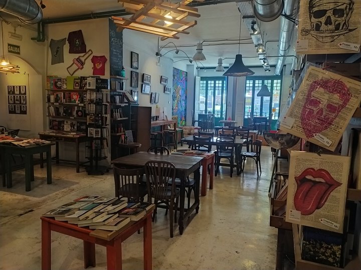 CAFÉ UBIK. RUZAFA