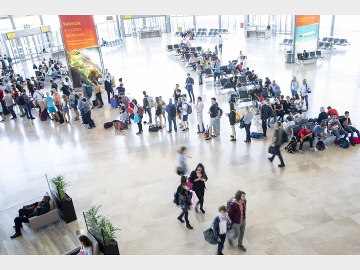 AEROPUERTO. MANISES