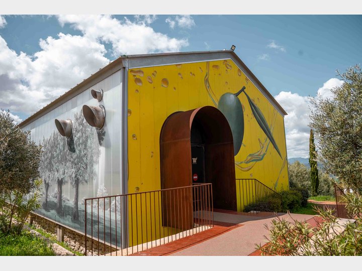 LA ALMAZARA - GREENHOUSE Y PARKING