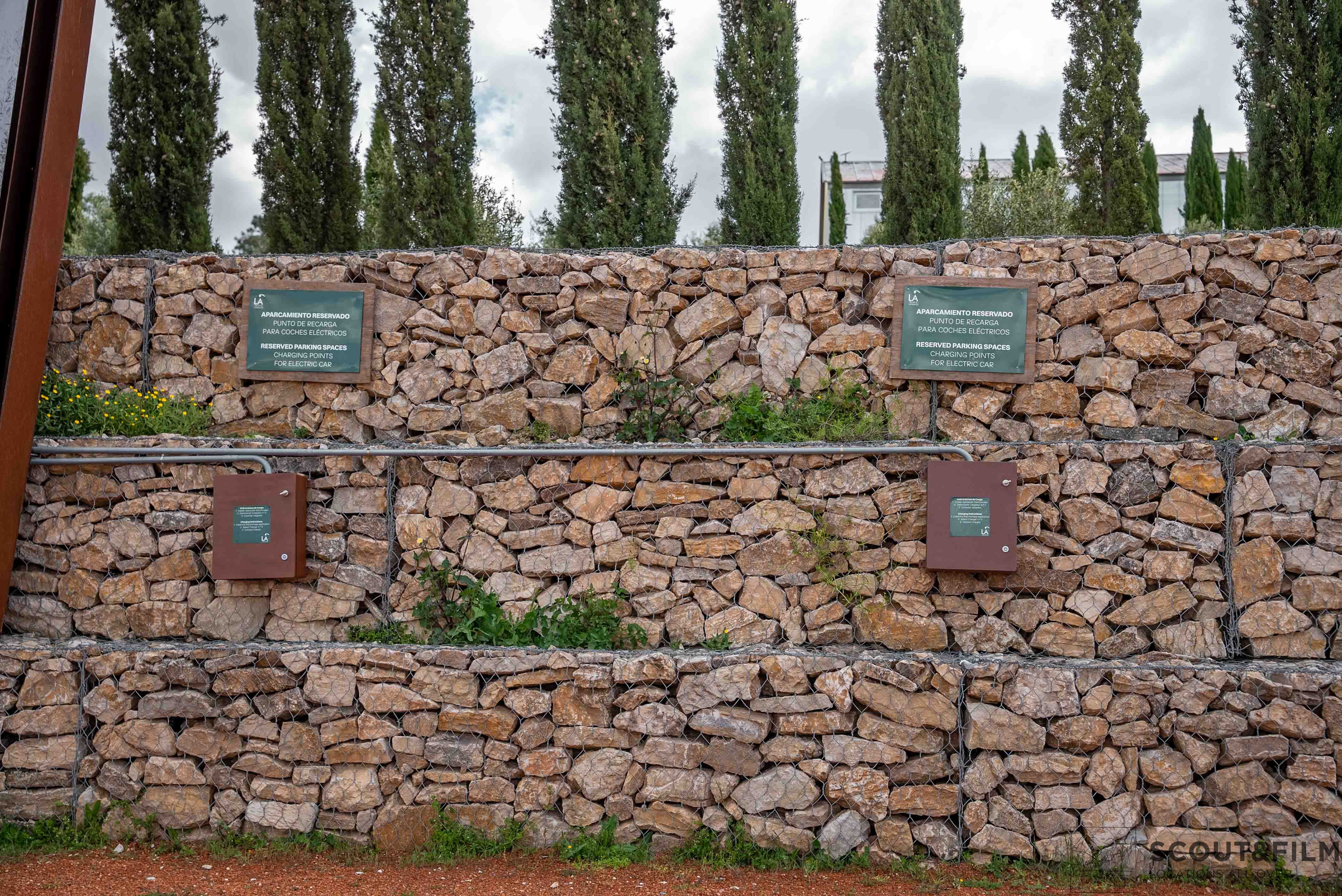 LA ALMAZARA - GREENHOUSE Y PARKING