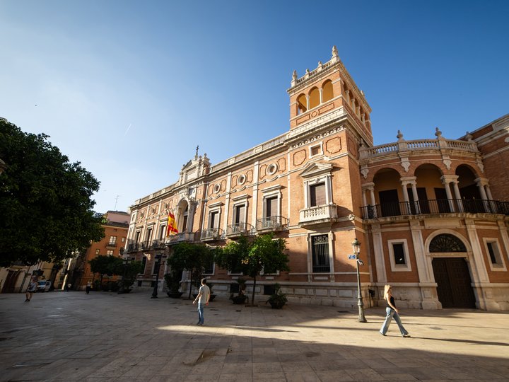 Plaza del arzobispo. Ciutat Vella
