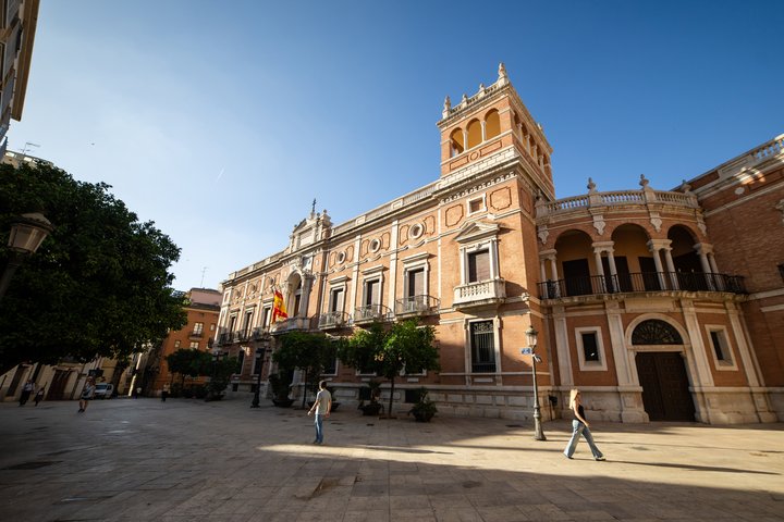 Plaza del arzobispo. Ciutat Vella