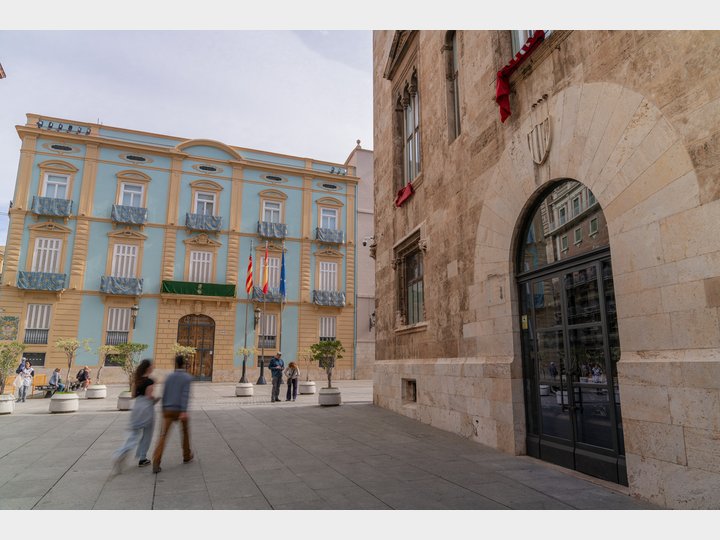 Plaza de Manises. Ciutat Vella
