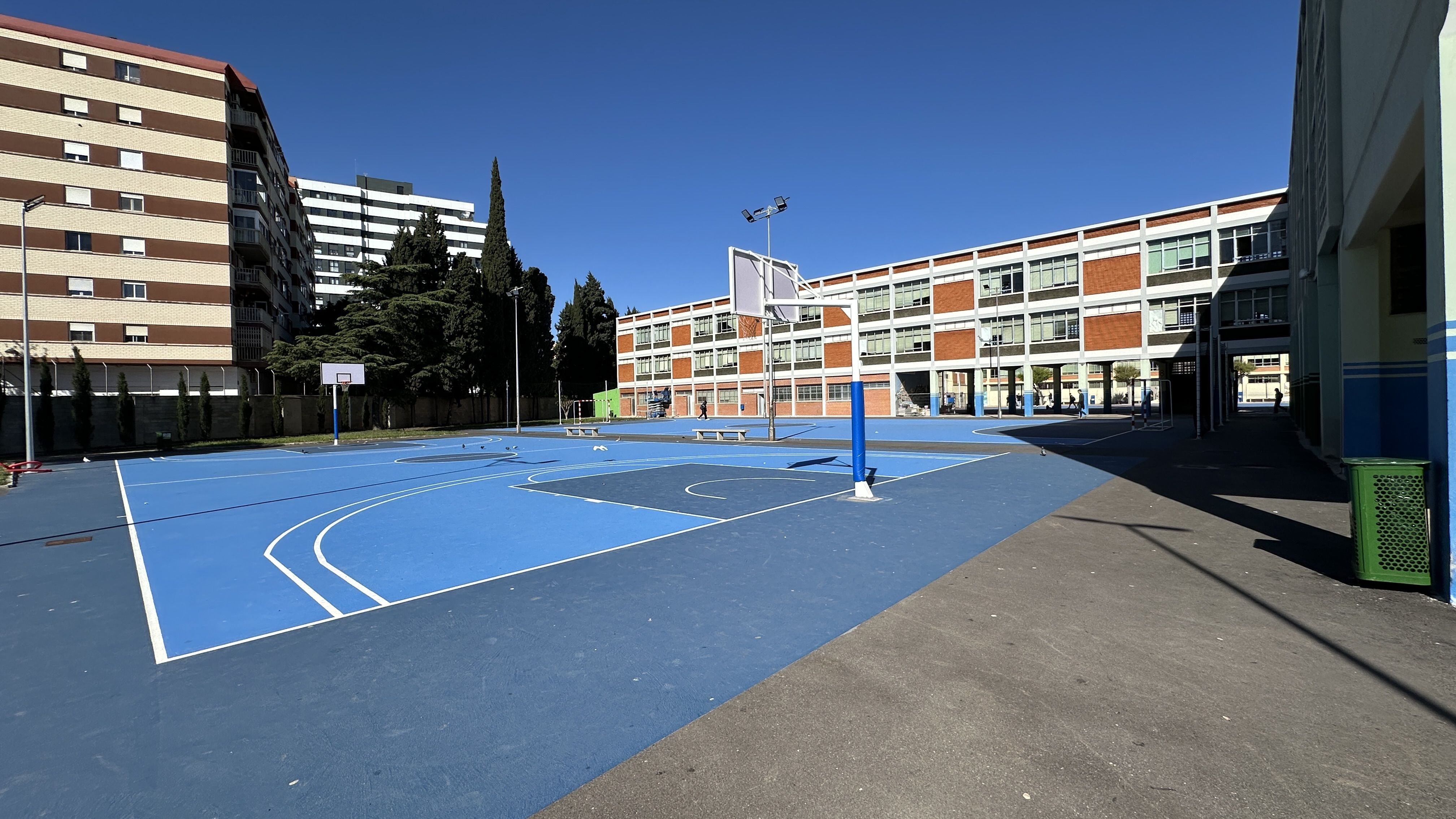 ESCUELAS SAN JOSE. CAMPANAR