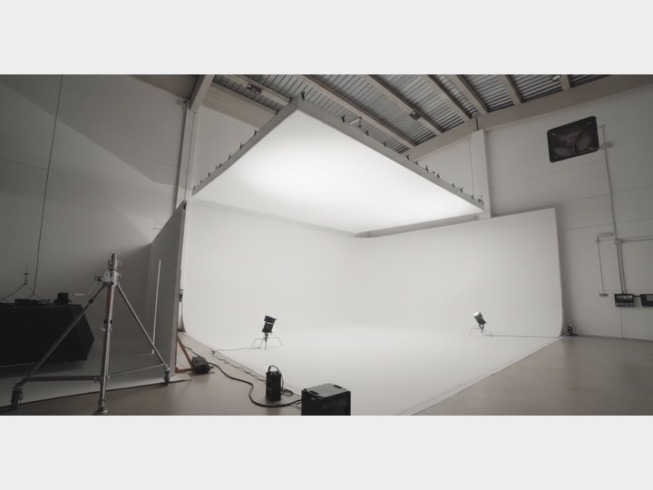 LLUM STUDIOS