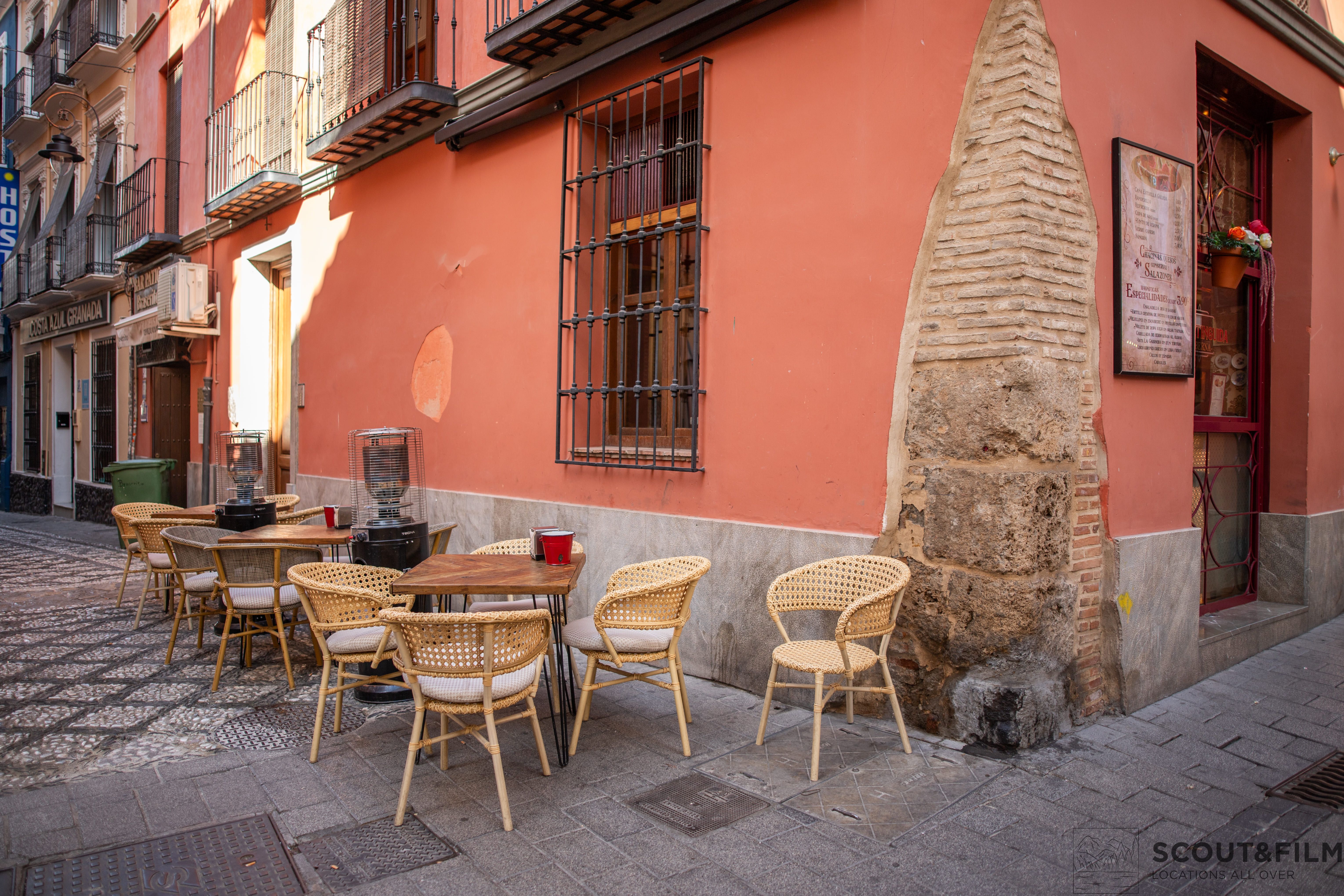 TABERNA LA DISTINGUIDA - GRANADA