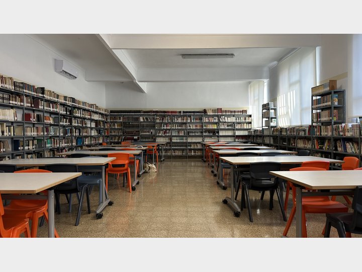 ESCUELAS SAN JOSE. CAMPANAR
