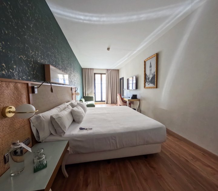 HOTEL LOS SEISES - SEVILLA