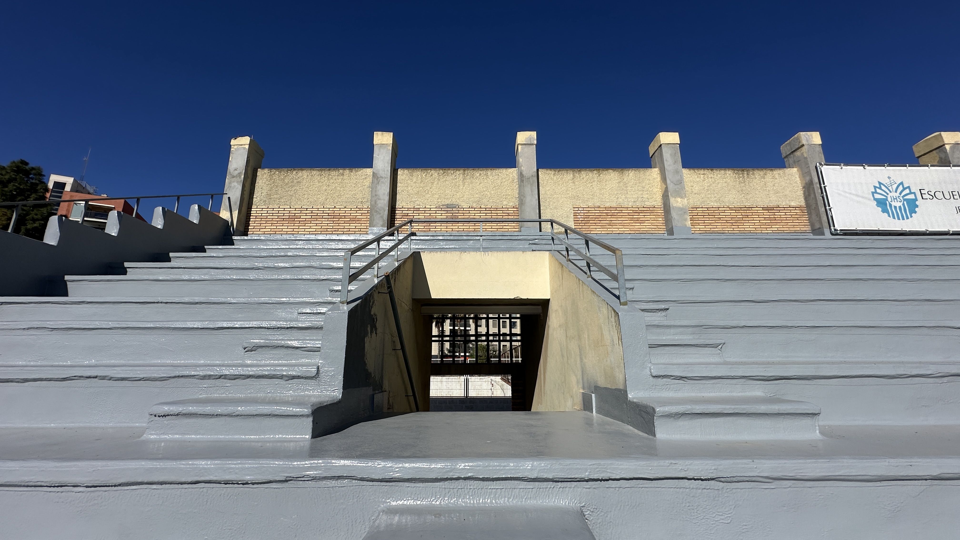 ESCUELAS SAN JOSE. CAMPANAR