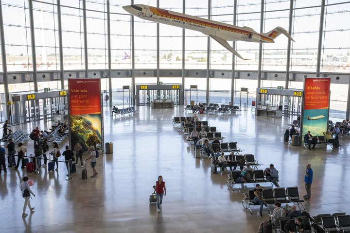AEROPUERTO. MANISES