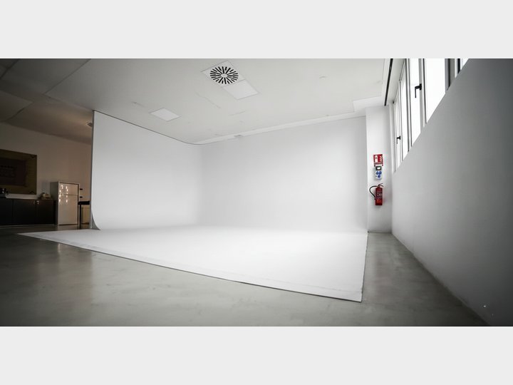 LLUM STUDIOS
