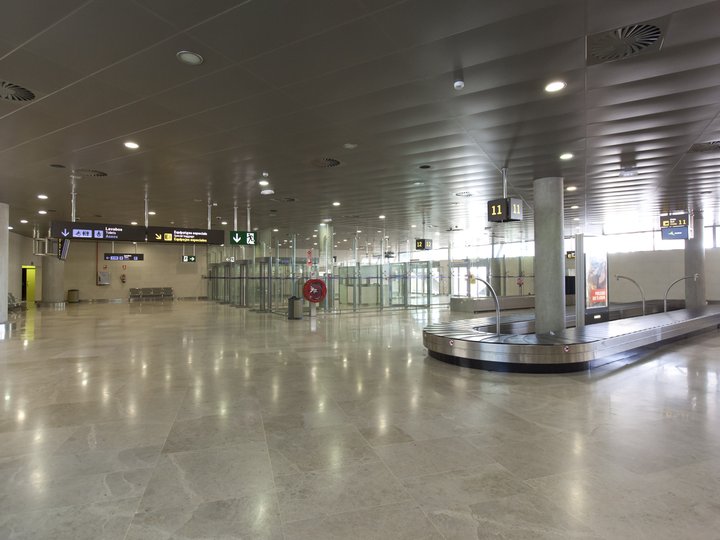 AEROPUERTO. MANISES