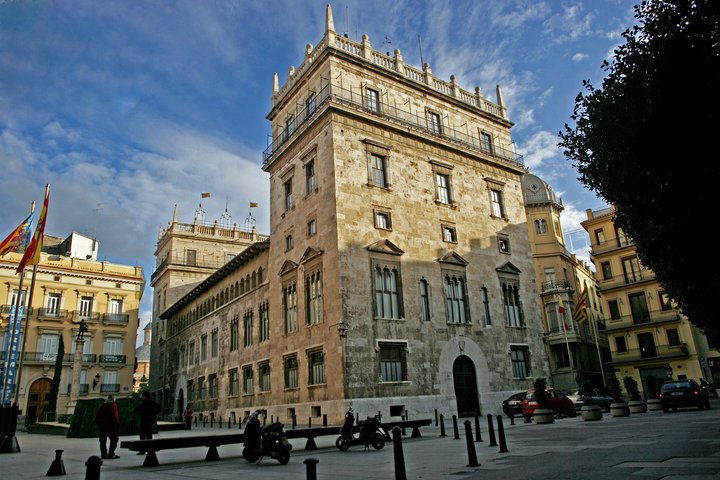 Plaza de Manises. Ciutat Vella
